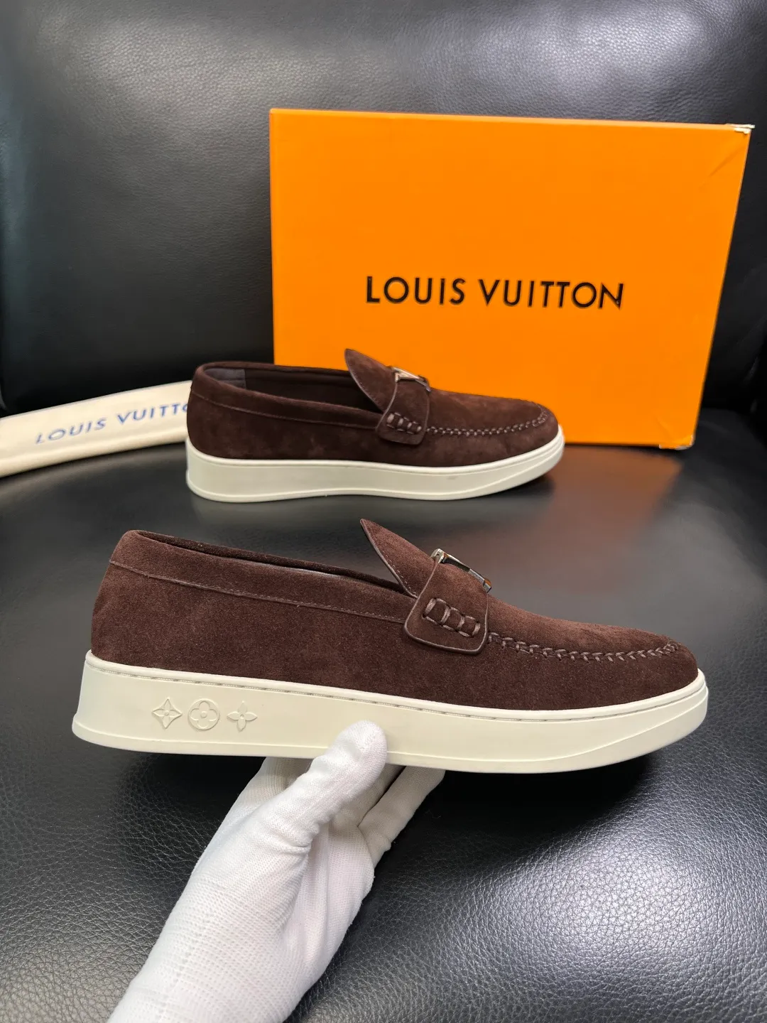 Men's shoes 💰740 Lv high quality top crafts Louis Vuitton, sports sneakers counter synchronization, uppers imported from Italy, high-quality splicing colorful complex crafts, imported mesh pads soft and comfortable, soles: original soles specially provided by the original factory, T men's shoes 💰U exclusive movable molded soles super comfortable, original factory single goods, code number 38-44 (customized 45)